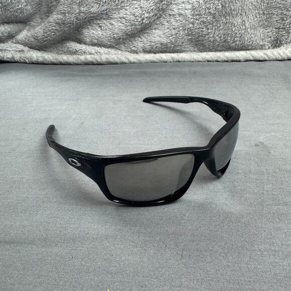 Oakley Canteen Sunglasses OO9225-08 60 Chrome Iridium/Polished Black Polarized - Picture 1 of 8